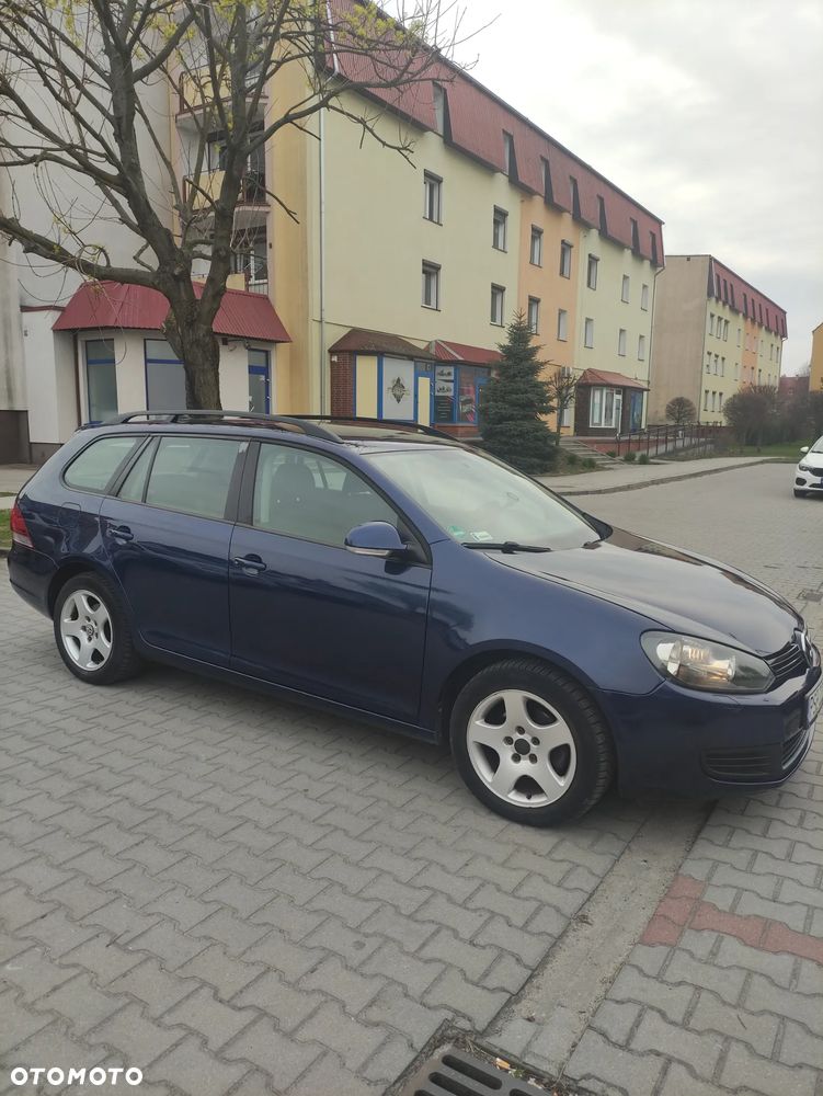 Volkswagen Golf - 2
