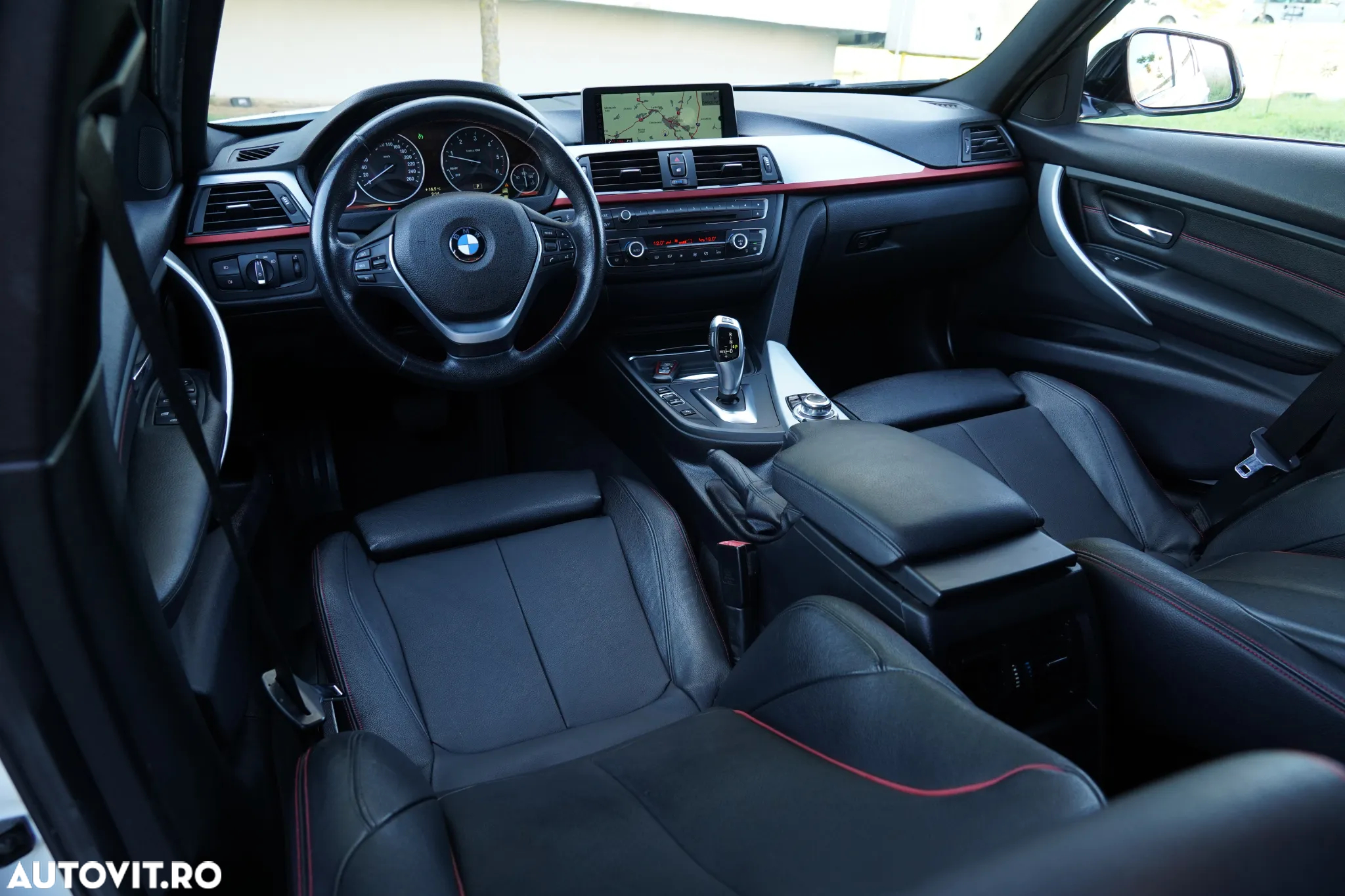 BMW Seria 3 320d Aut. Sport Line - 9