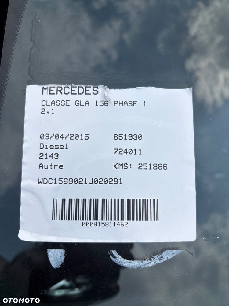 Mercedes-Benz GLA 220 d 4Matic 7G-DCT Style - 21