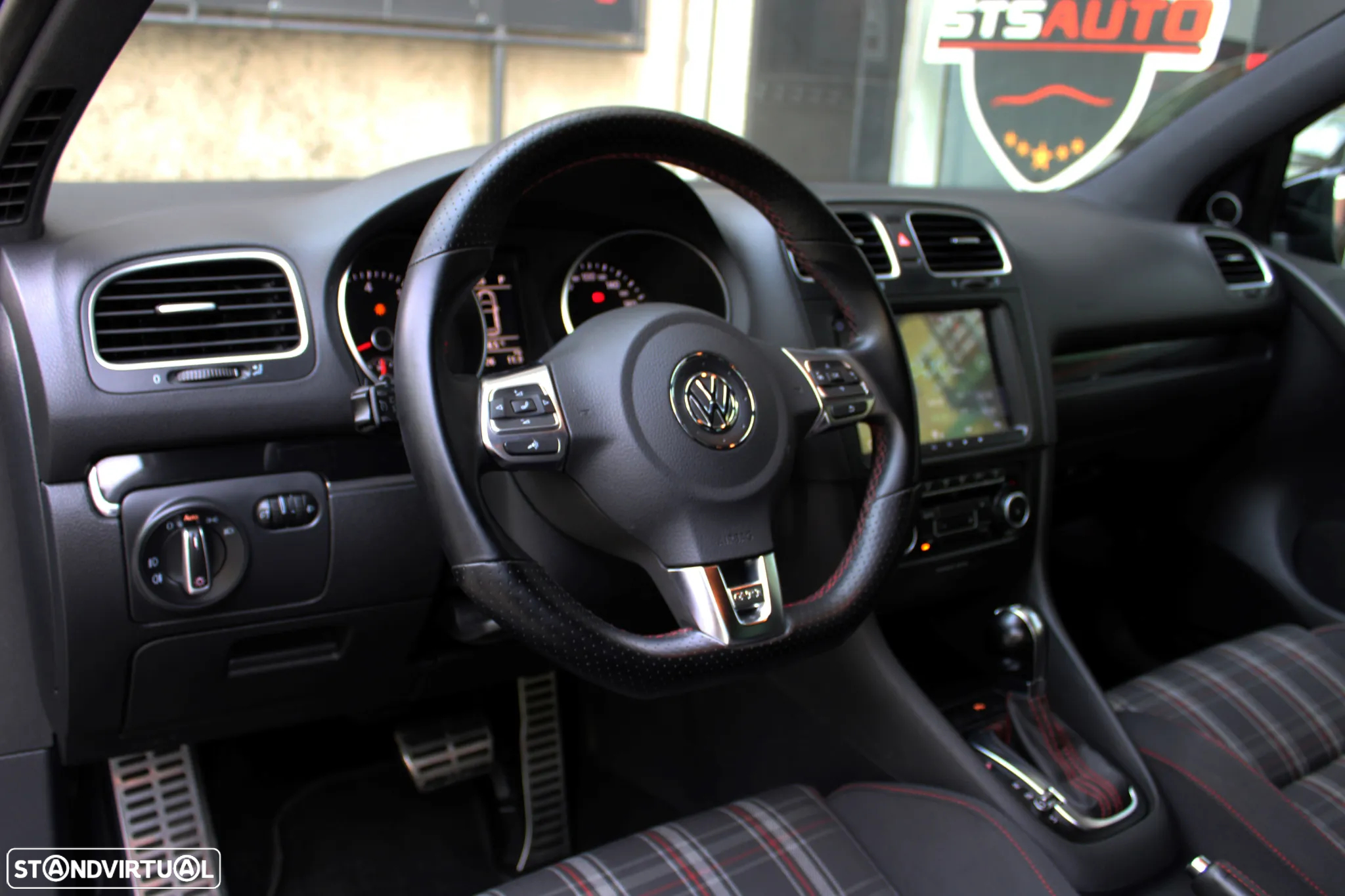 VW Golf 2.0 GTI DSG - 20