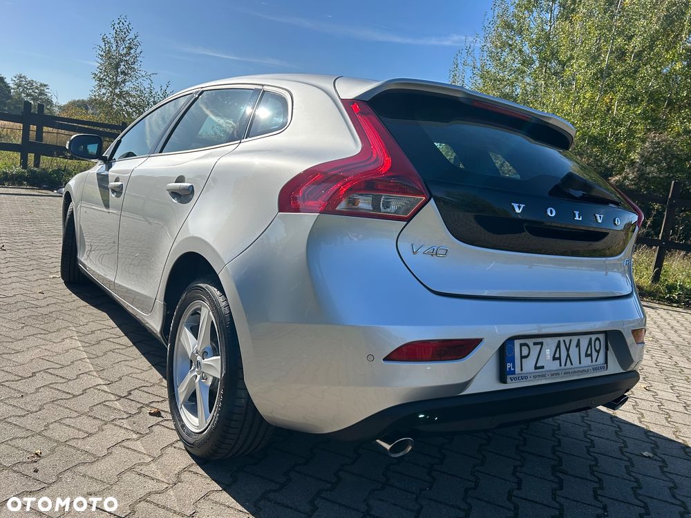 Volvo V40 - 9