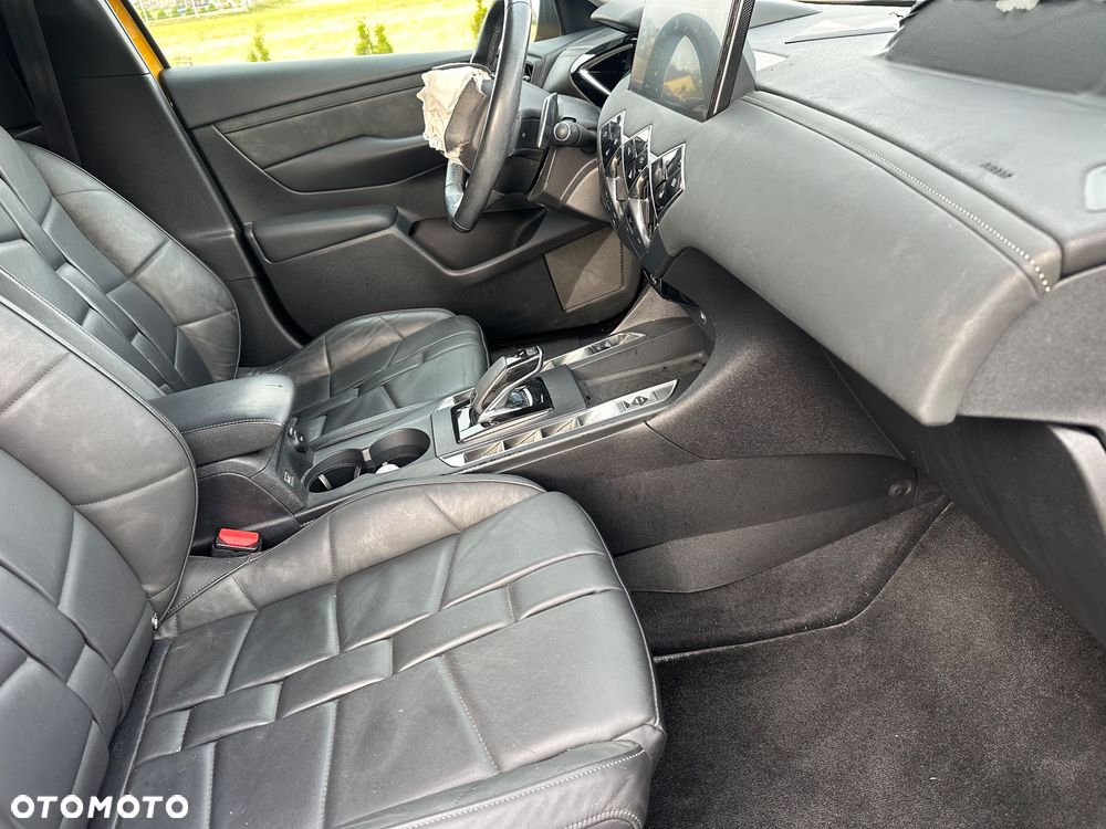 DS Automobiles DS 3 Crossback 1.2 PureTech Performance Line + - 22