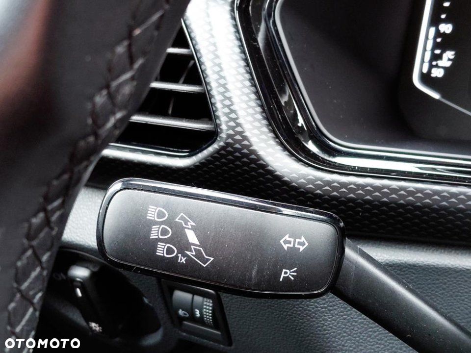 Volkswagen T-Cross - 19