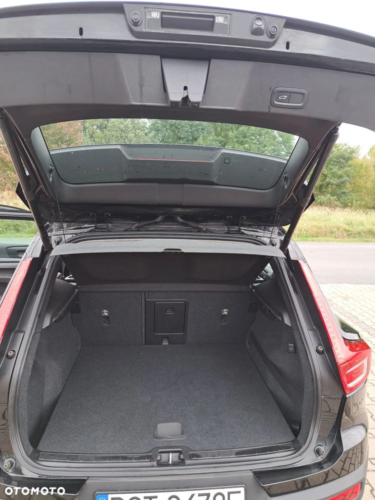Volvo XC 40 T3 Momentum - 16