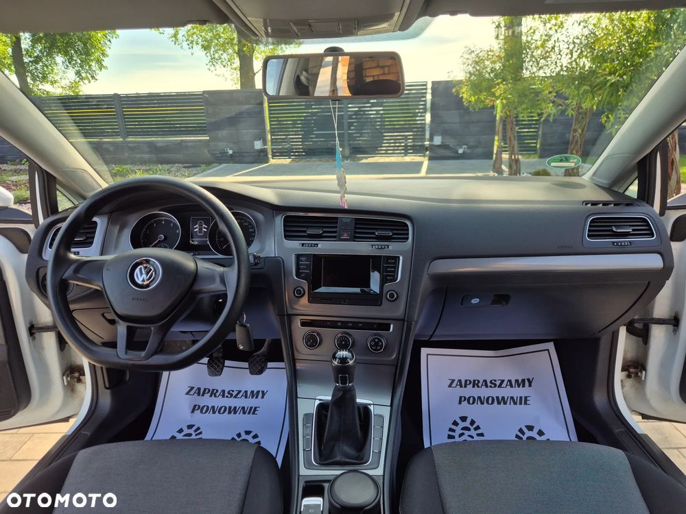 Volkswagen Golf - 5