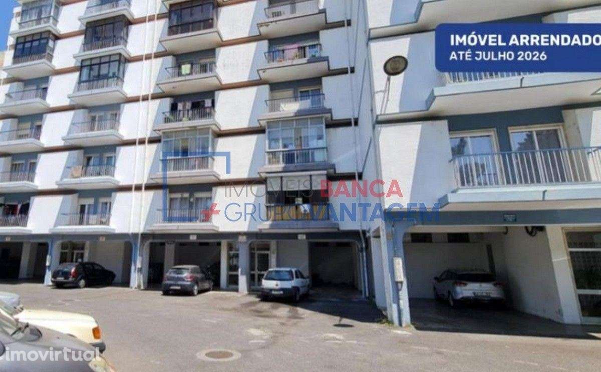 T3 em Rio de Mouro - Grande imagem: 3/17