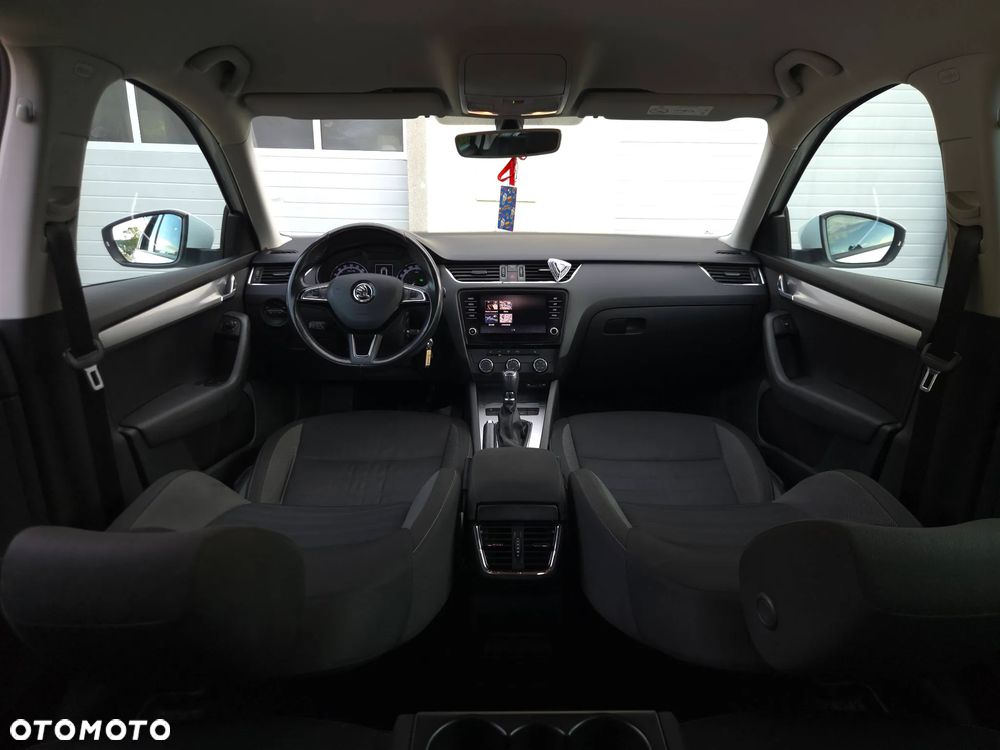 Skoda Octavia 2.0 TDI Style DSG - 33