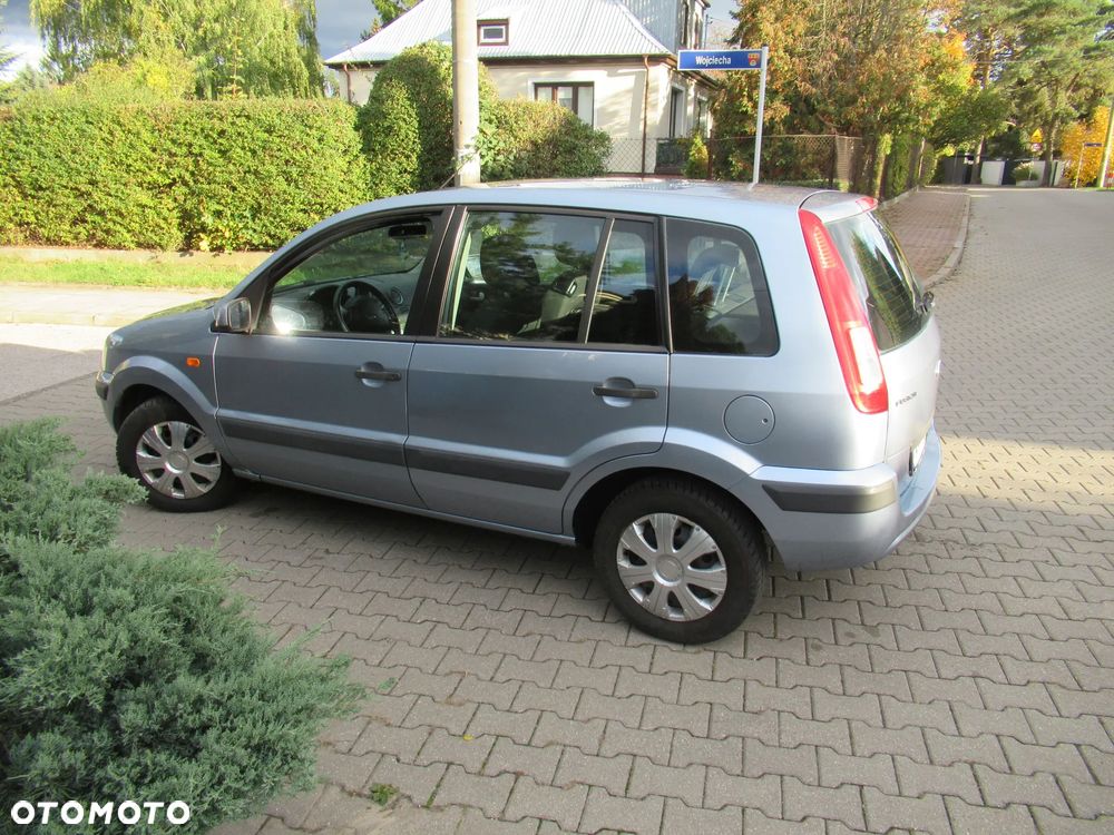 Ford Fusion 1.4 + - 10