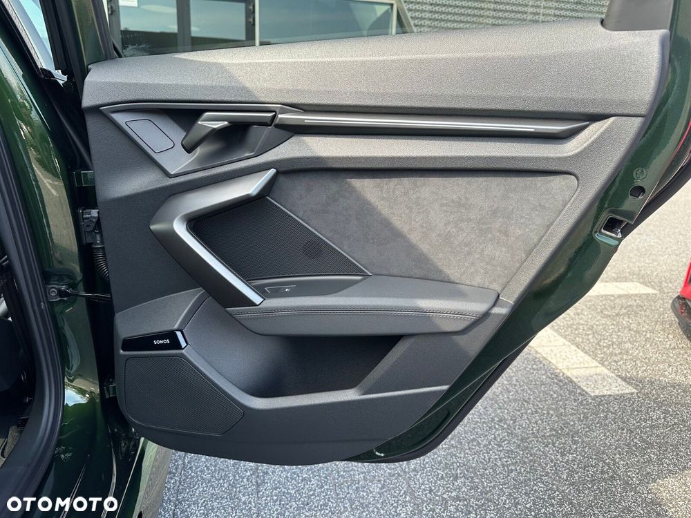 Audi RS3 Limousine - 22