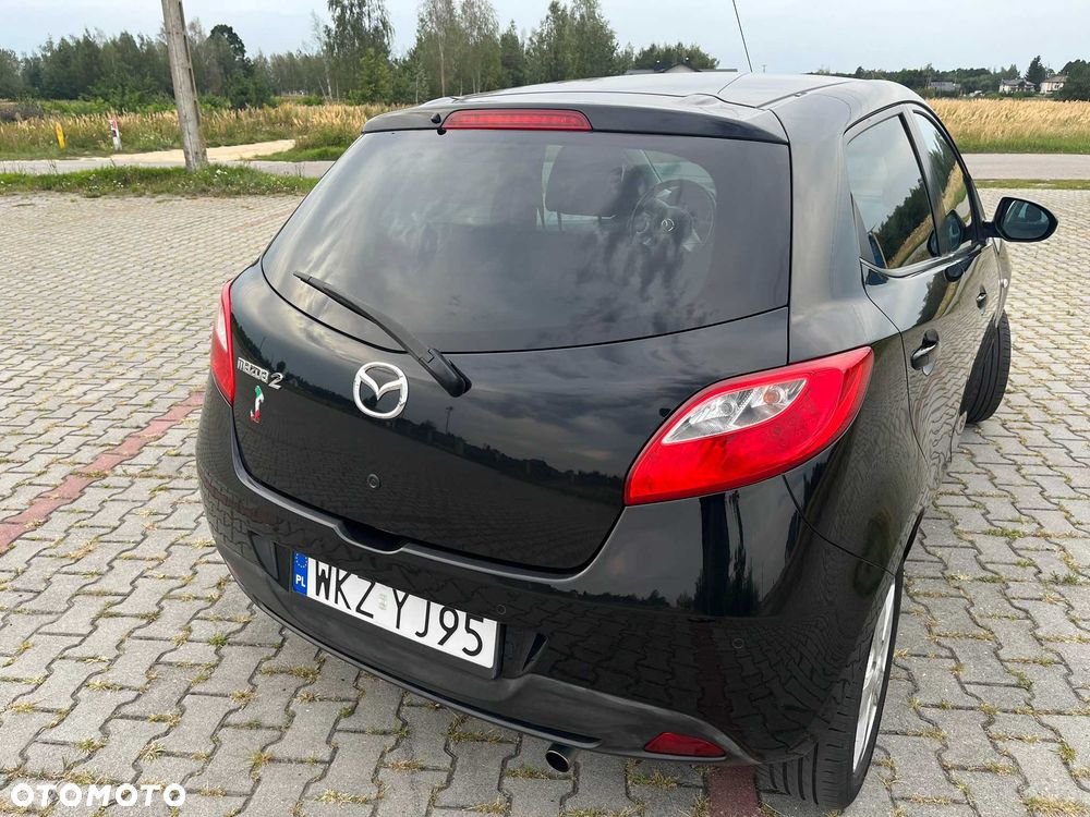 Mazda 2 - 4