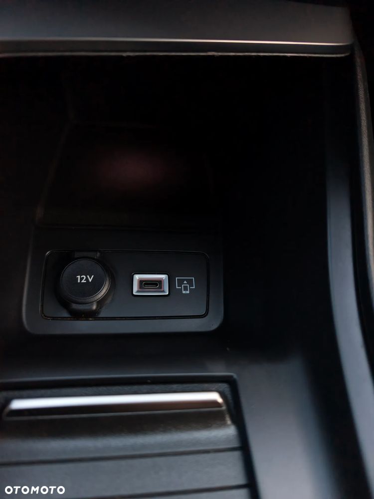 Peugeot 308 BlueHDi 130 EAT8 Stop & Start GT - 28
