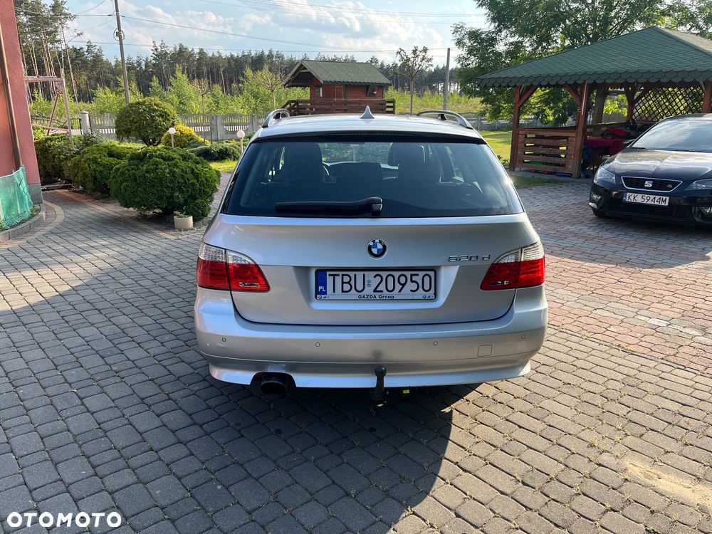 BMW Seria 5 520d Touring - 6