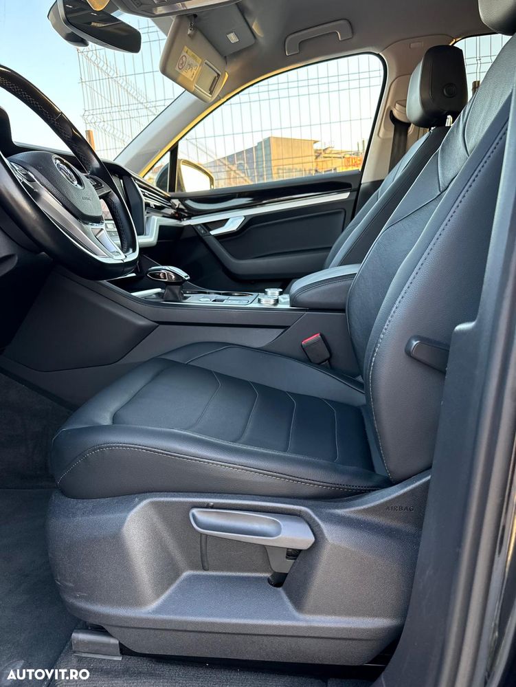 Volkswagen Touareg V6 TDI Elegance - 14