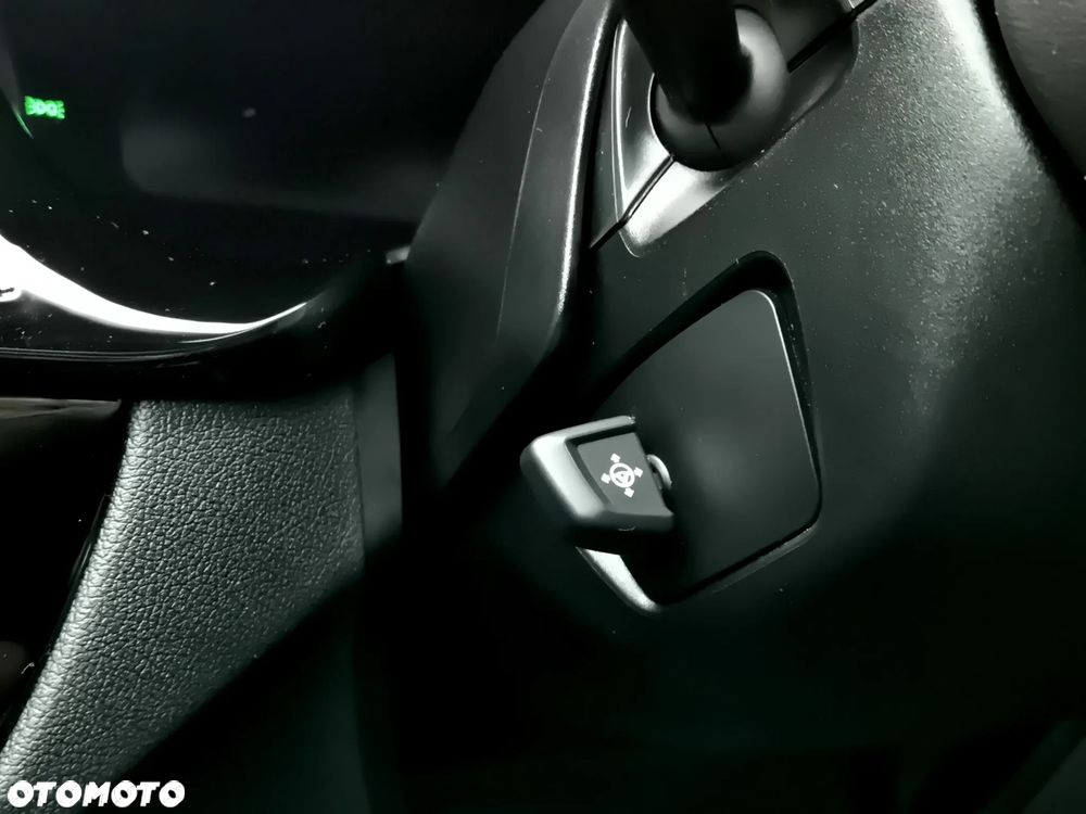 BMW Seria 5 520e M Sport sport - 15