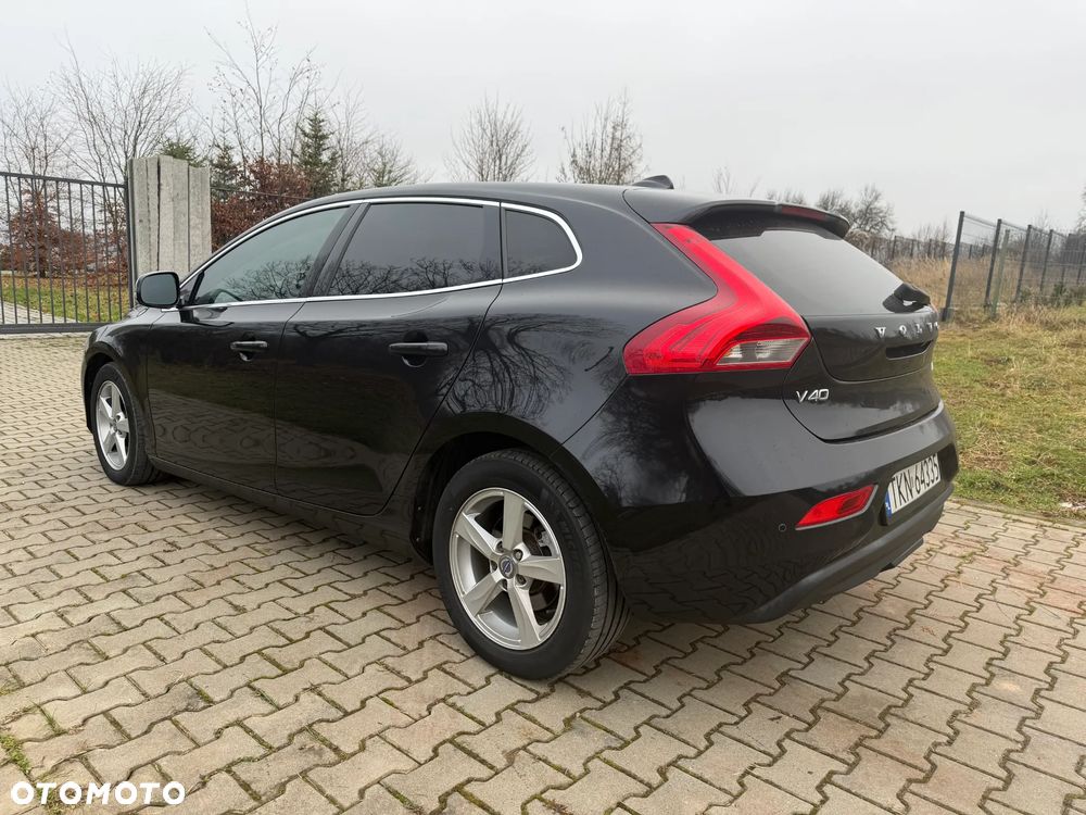 Volvo V40 D2 Momentum - 6
