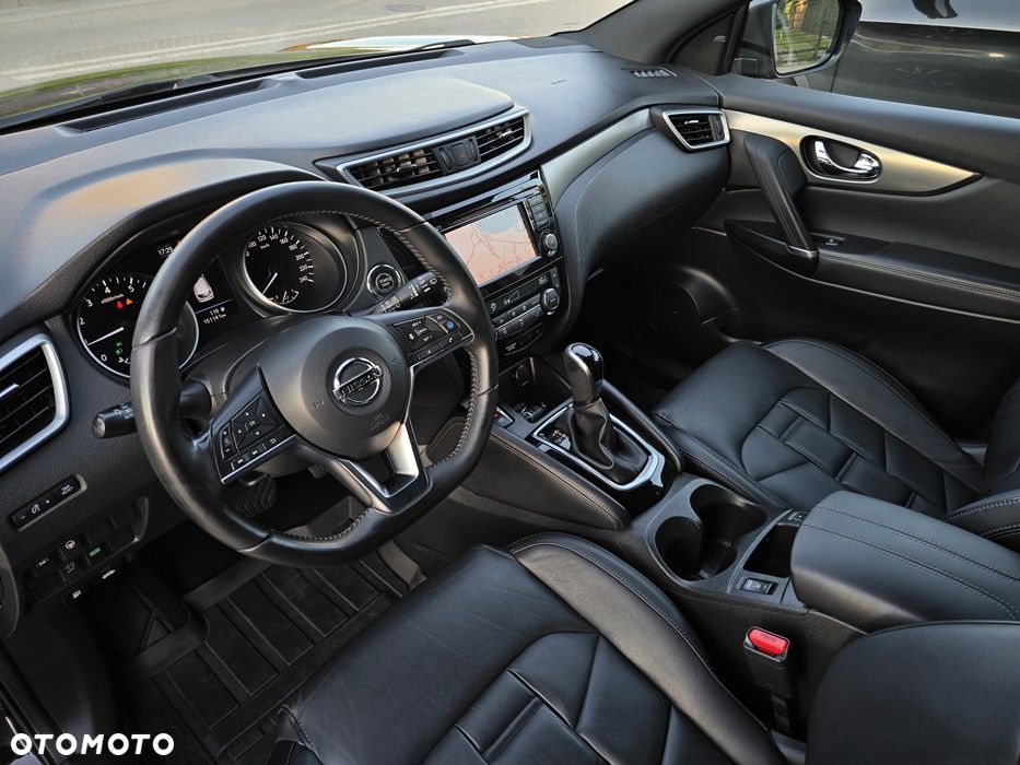 Nissan Qashqai 1.3 DIG-T DCT TEKNA+ - 24