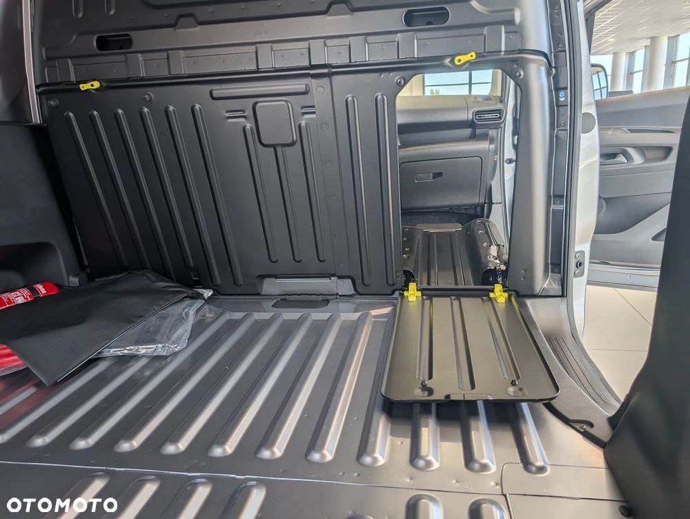 Fiat DOBLO Van XL Elektryczny 136KM 54kWh - 33