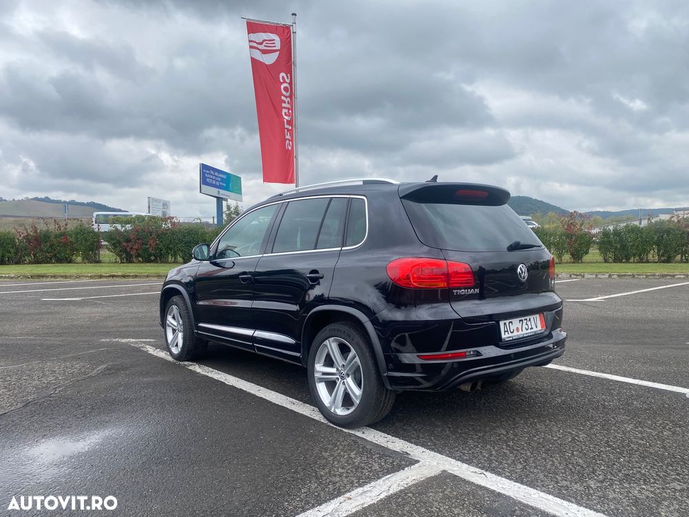 Volkswagen Tiguan - 12