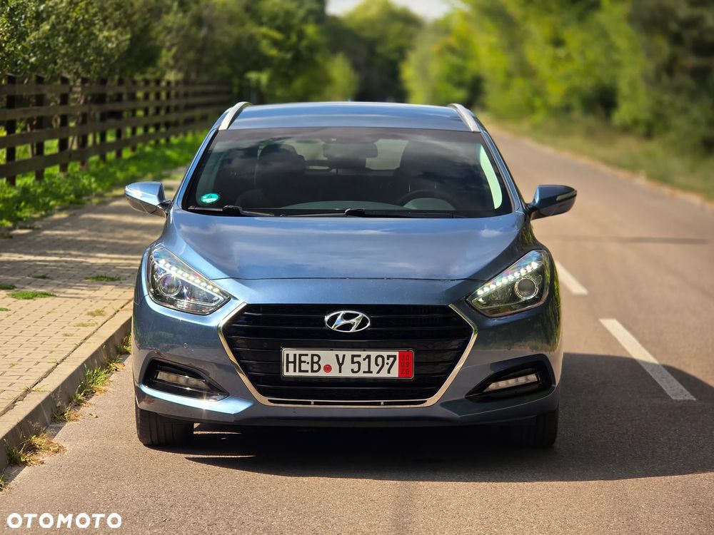 Hyundai i40 Kombi blue 1.7 CRDi Premium - 11