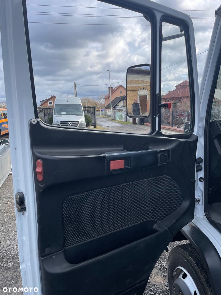 Mercedes-Benz Vario 818 - 12