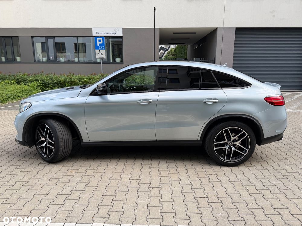 Mercedes-Benz GLE 350 d 4Matic 9G-TRONIC AMG Line - 4