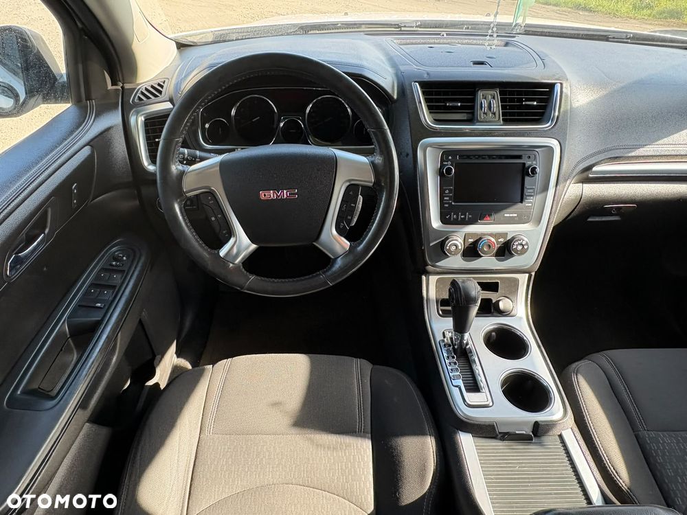 GMC Acadia - 7
