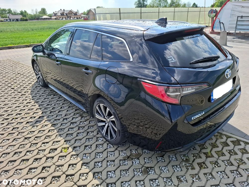 Toyota Corolla 2.0 Hybrid Comfort - 6