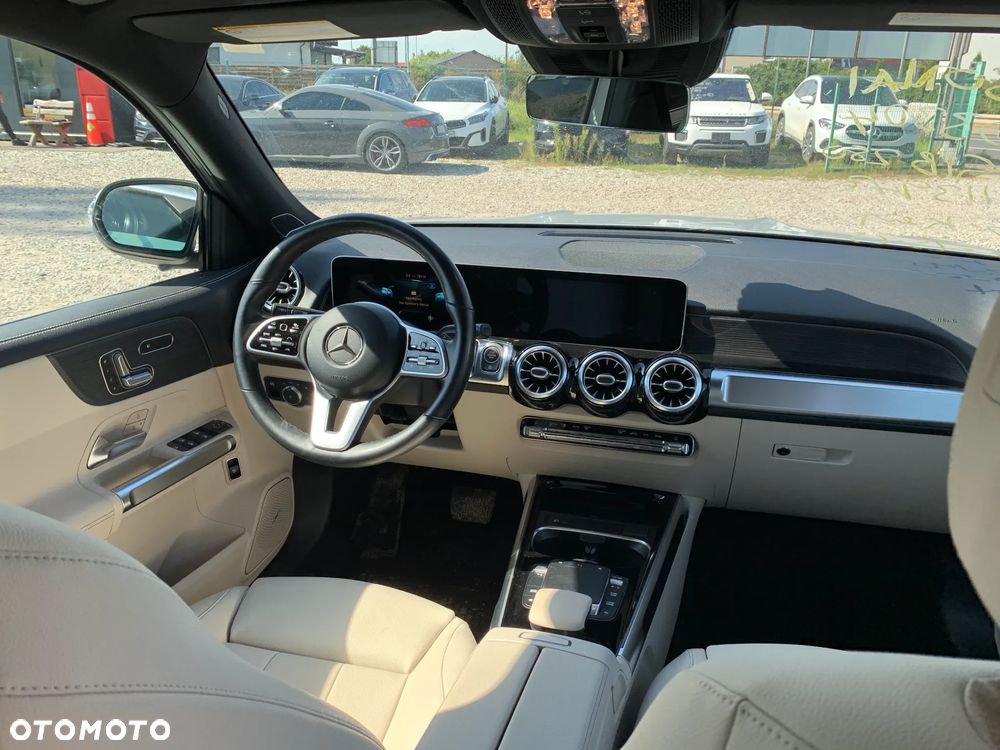 Mercedes-Benz GLB 250 4-Matic 8G-DCT - 25