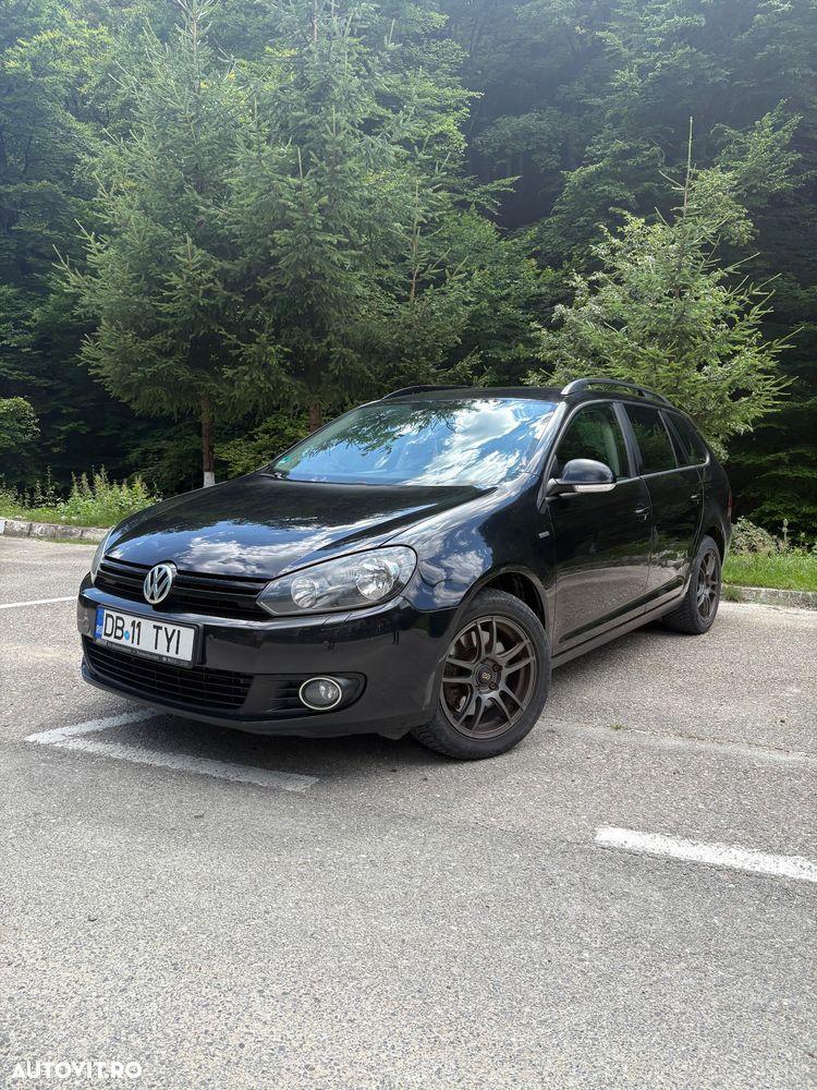 Volkswagen Golf - 1