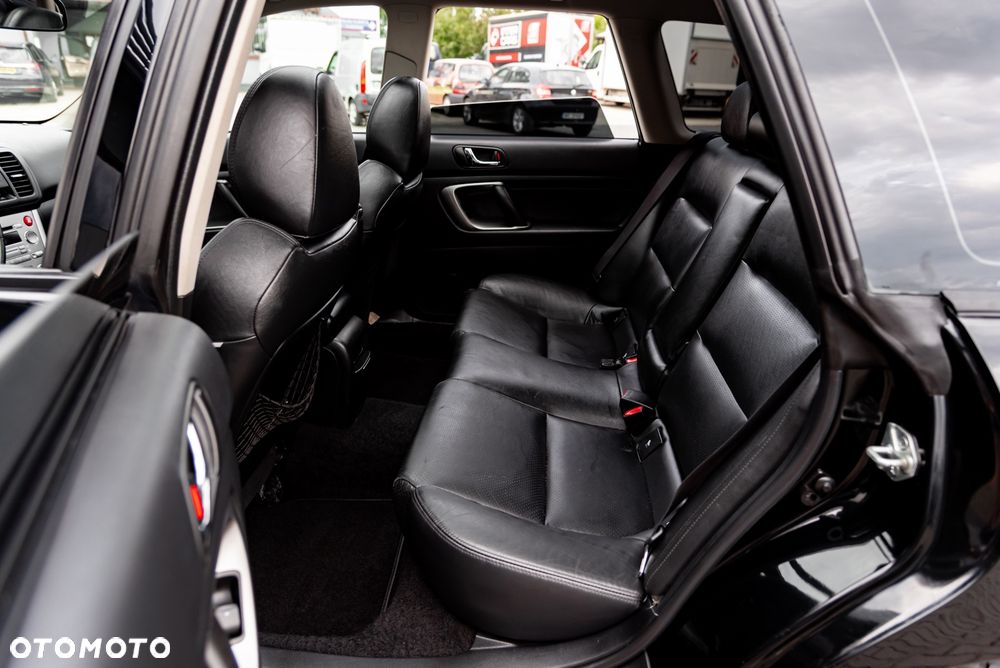 Subaru Legacy - 21