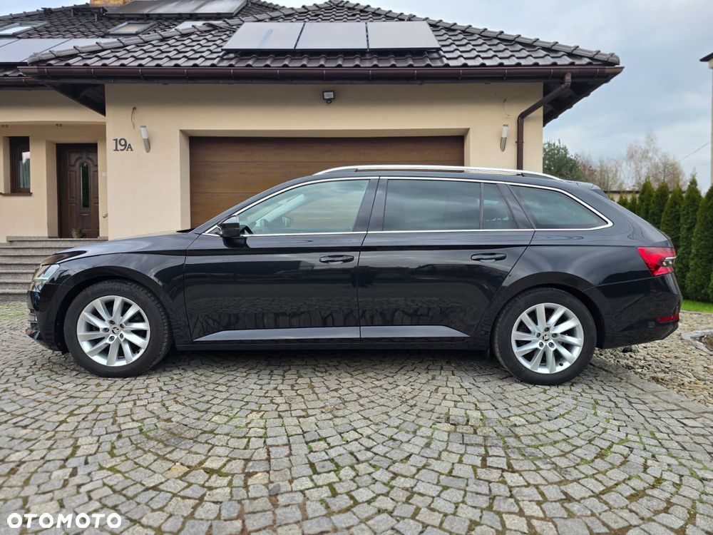 Skoda Superb 2.0 TDI DSG Premium Edition - 6