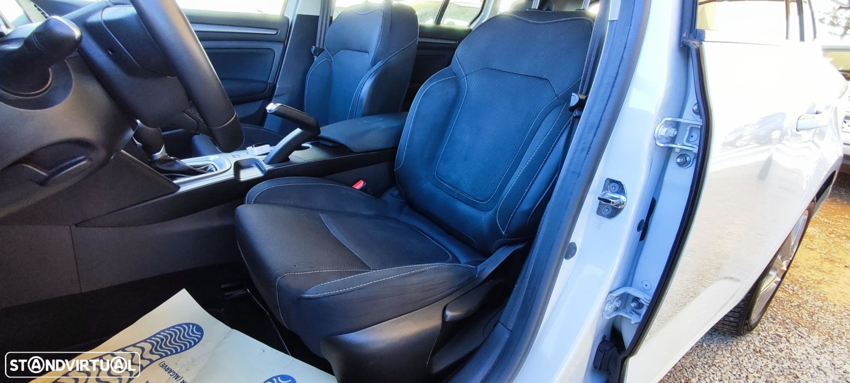 Renault Mégane Sport Tourer BLUE dCi 115 EDC BUSINESS EDITION - 14