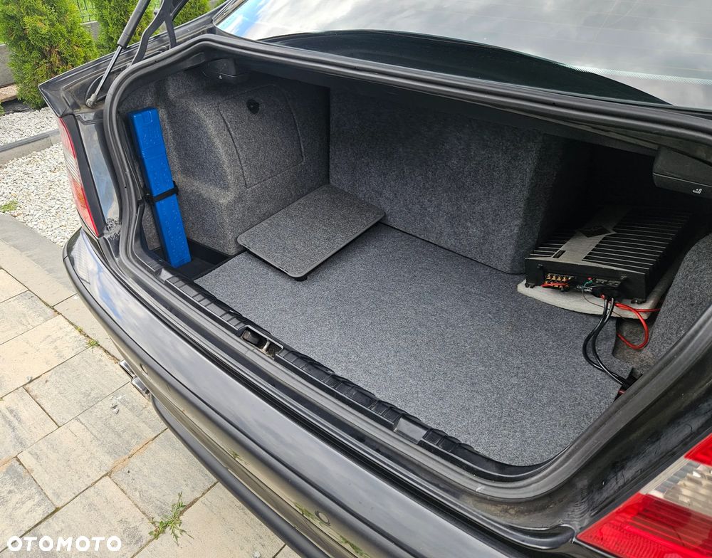 BMW Seria 3 330d - 21