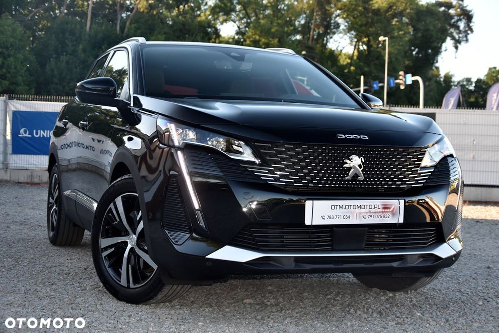 Peugeot 3008 1.6 PureTech HYbrid GT Line S&S EAT8 - 1