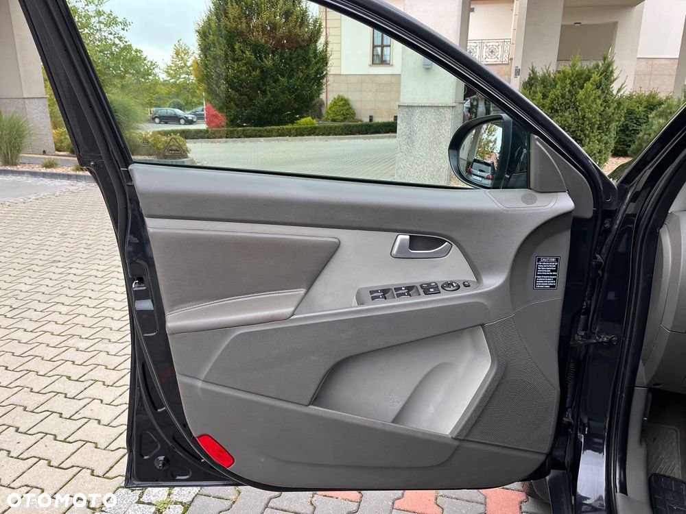 Kia Sportage 1.7 CRDI XL 2WD - 11