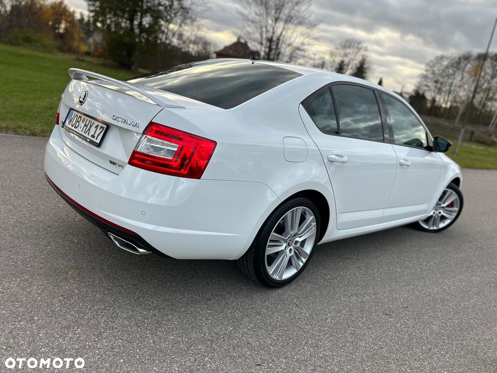 Skoda Octavia 2.0 TDI RS DSG - 7