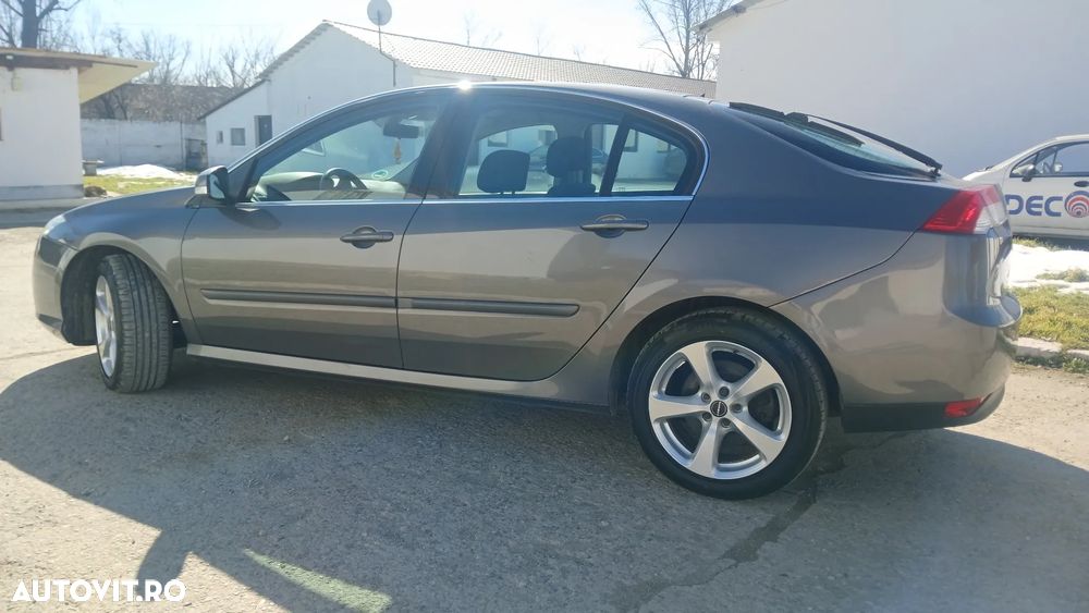 Renault Laguna dCi 110 FAP Emotion - 3