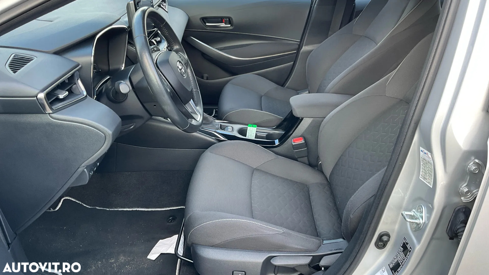 Toyota Corolla 1.8 HSD TS Dynamic - 16