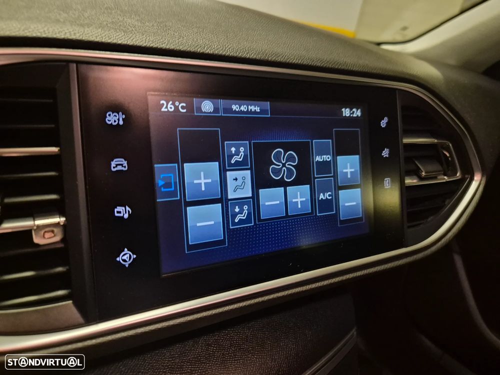 Peugeot 308 SW 1.6 BlueHDi Style - 25