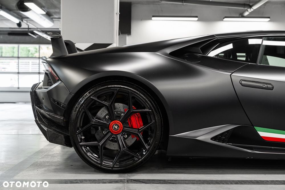 Lamborghini Huracan Performante - 21