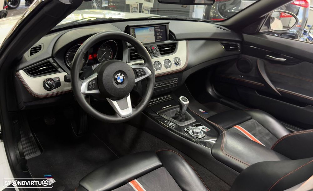 BMW Z4 sDrive20i - 16