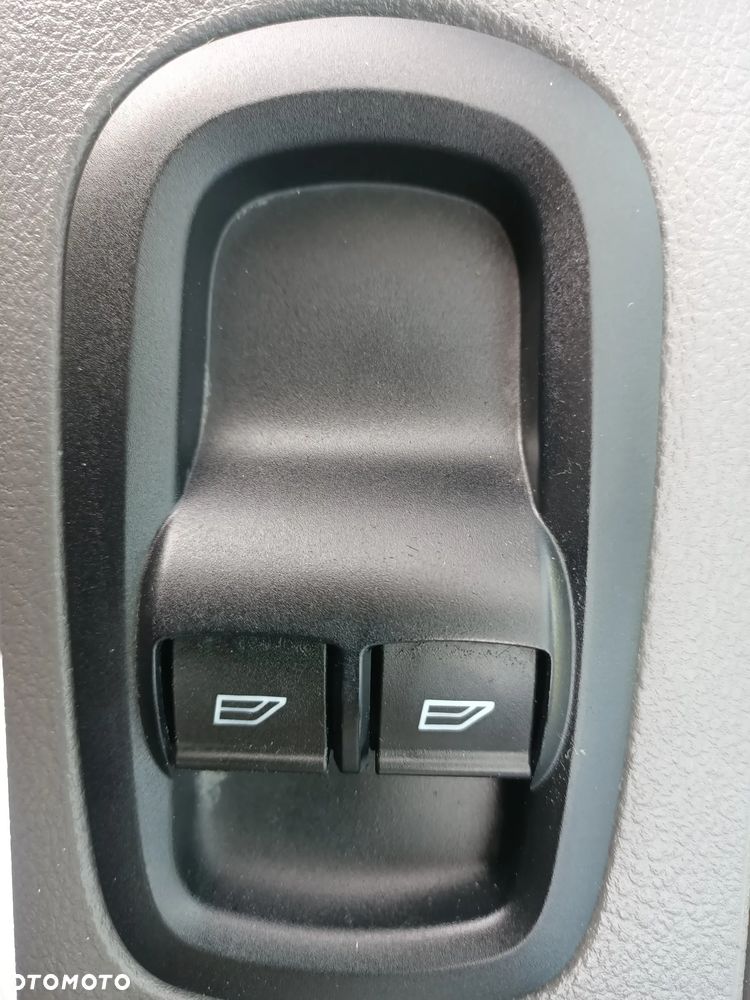 Ford Transit 130KM Kontener Izoterma Winda 750kg - 23