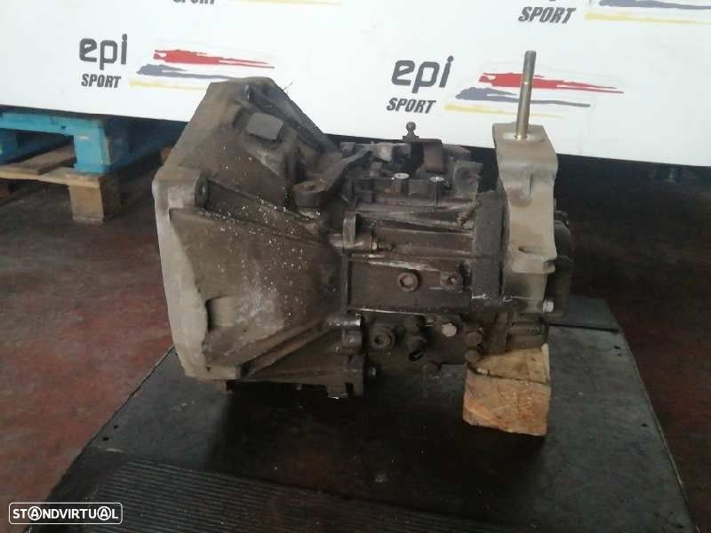 CAIXA VELOCIDADES FIAT PUNTO 1999 - 2