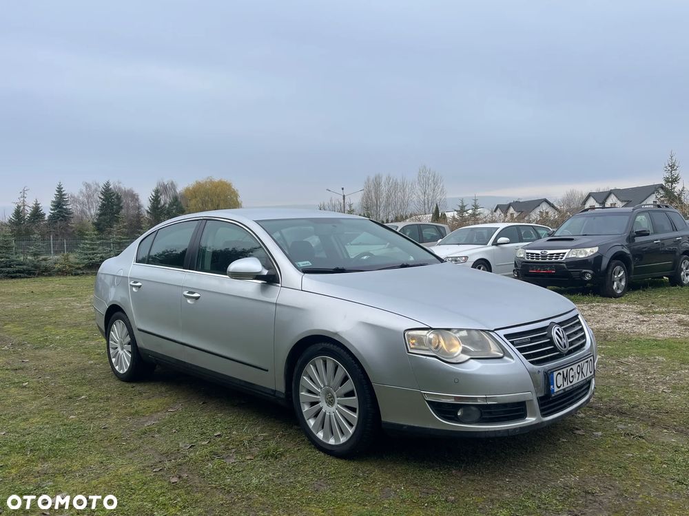 Volkswagen Passat 2.0 TDI DPF BlueMotion Technology Trendline - 10