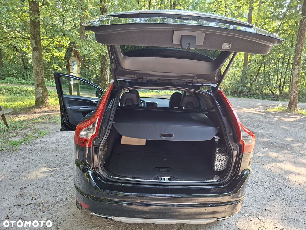 Volvo XC 60 T5 Geartronic Summum - 16