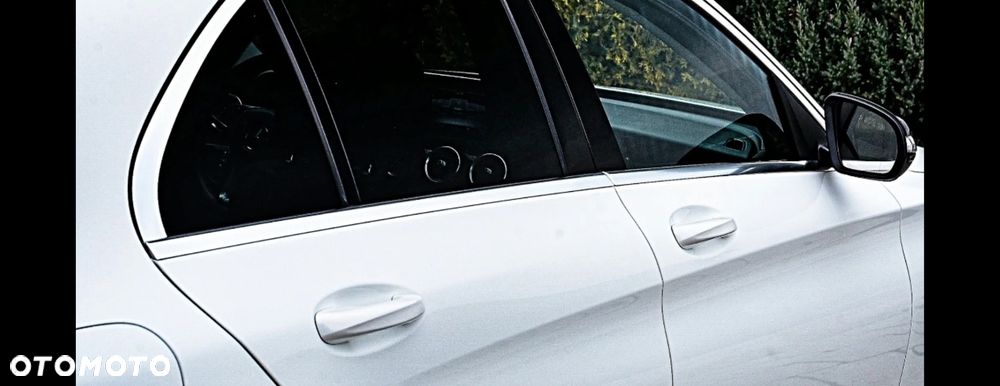 Mercedes-Benz Klasa C 180 CGI BlueEff Avantgarde - 14