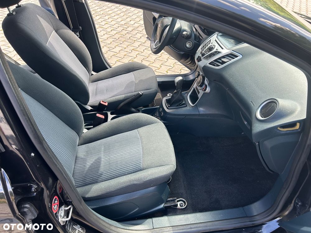 Ford Fiesta 1.25 Champions Edition - 16