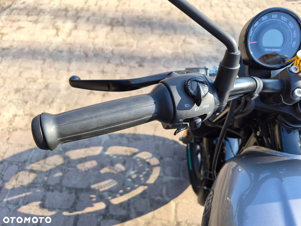 Royal Enfield HNTR - 13