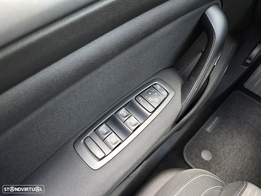 Renault Mégane 1.3 TCe Limited - 26