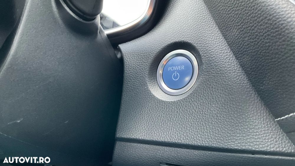 Toyota Corolla 1.8 HSD Business - 29